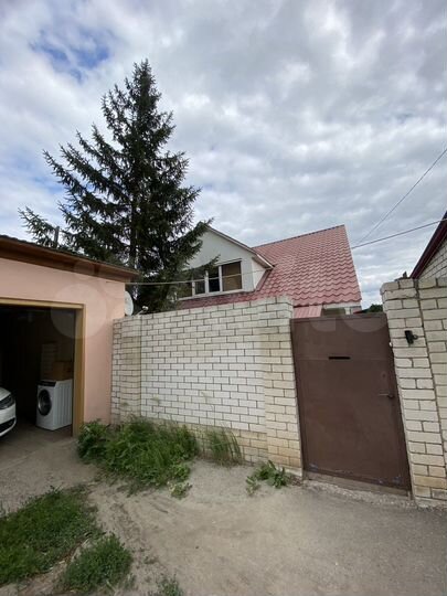 Дом 199,3 м² на участке 9,6 сот.