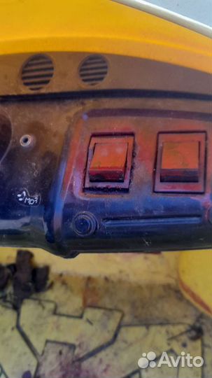 Детский электромобиль