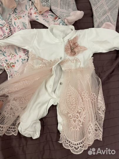 Вещи на новорожденную девочку пакетом 52 56 62