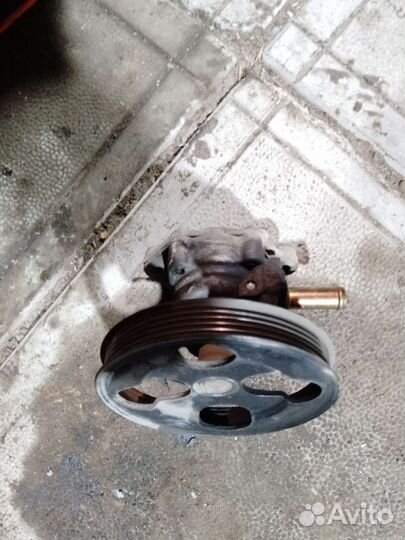 Насос гидроусилителя carisma