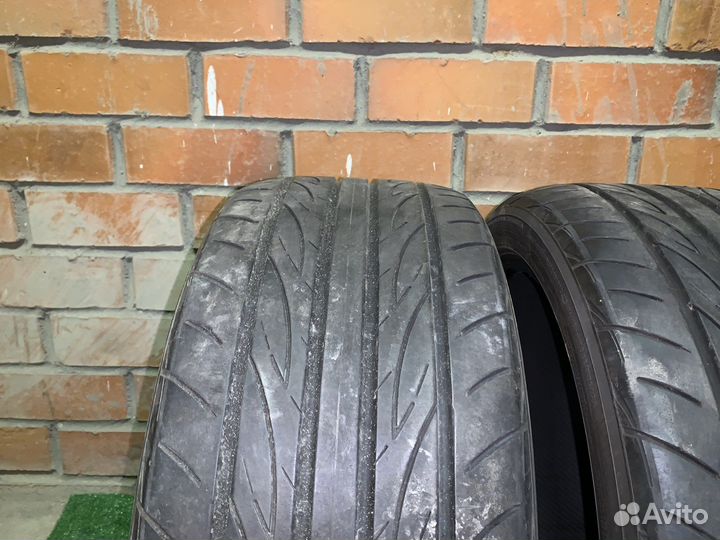 Yokohama Advan Fleva V701 245/40 R18 97W