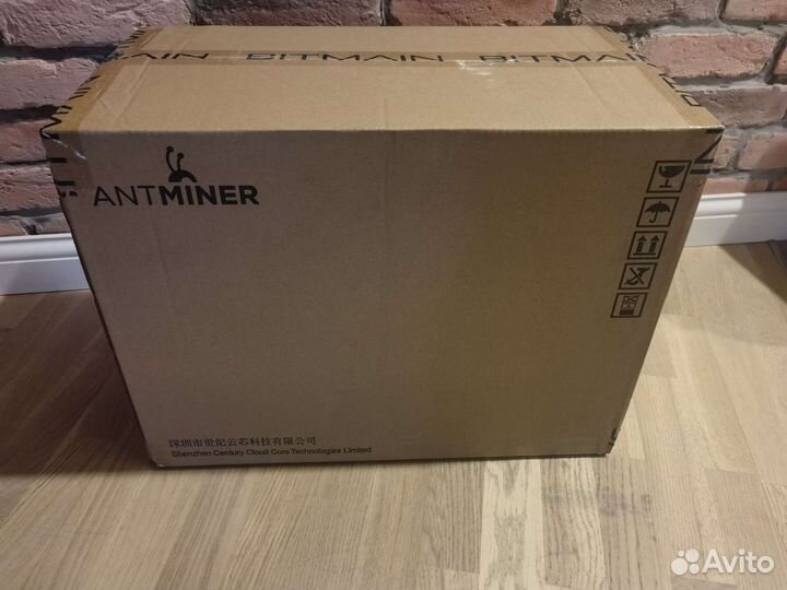 Antminer S19jpro 104th
