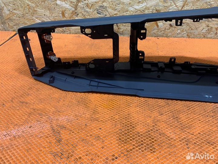 Консоль центральная Audi Q7 4L BHK 2009