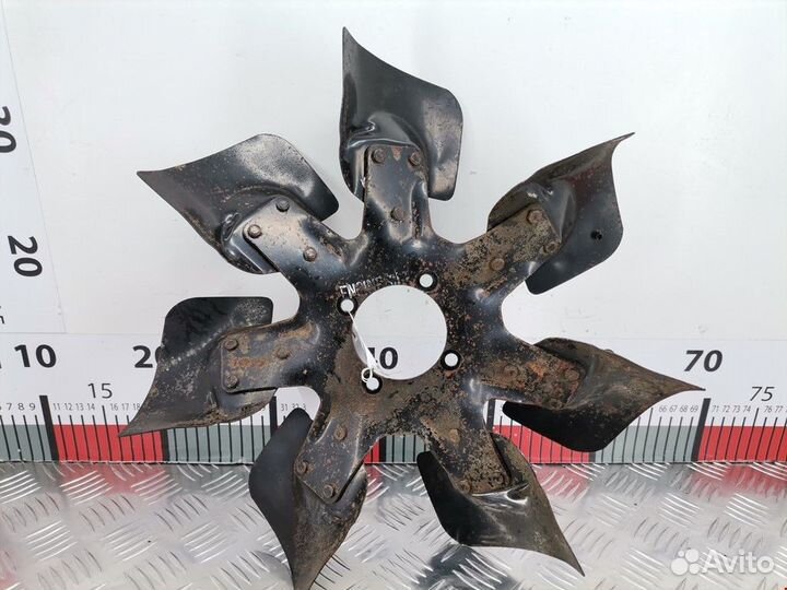 Крыльчатка вентилятора (лопасти) Jeep Cherokee XJ