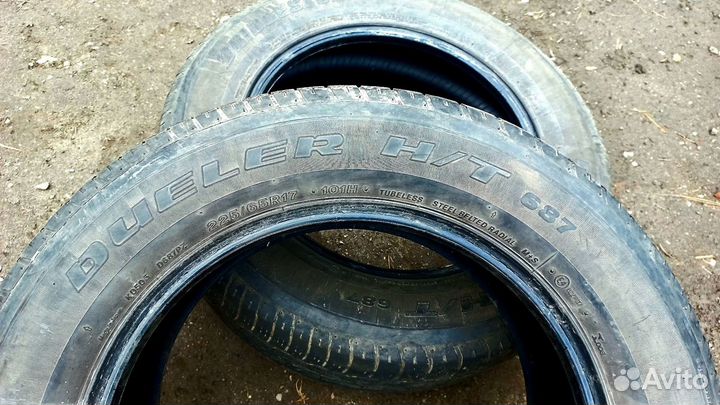 Bridgestone Dueler H/T 687 225/65 R17 101H