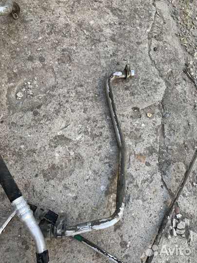 Трубки кондиционера на Рено Логан 1