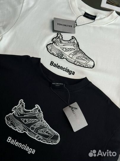 Футболка оверсайз balenciaga