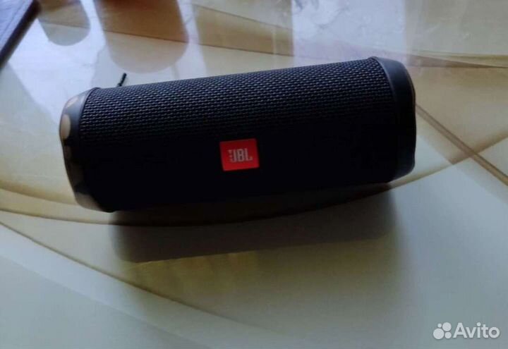 Колонка JBL