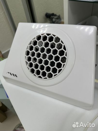 Настольный пылесос для маникюра