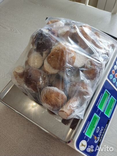 Белый гриб, лисички (замороженные)