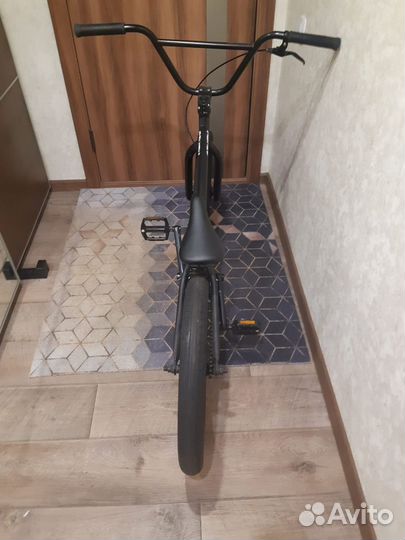 Велосипед BMX TSB raven.новый