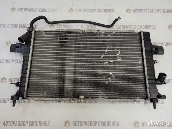 Радиатор основной Opel Astra H