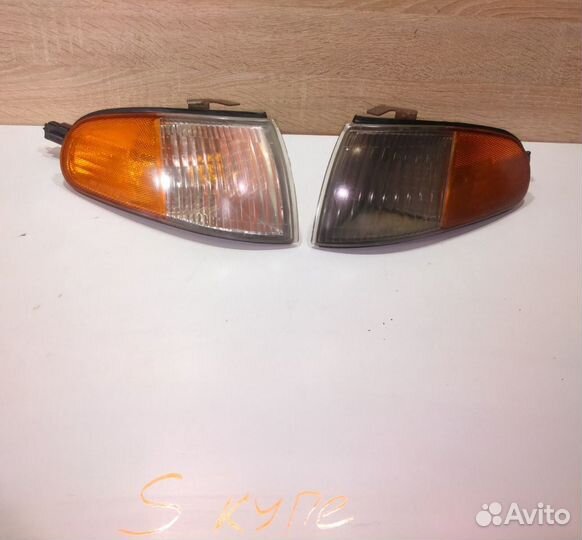 Поворотник правый Hyundai S Coupe, 1993 год