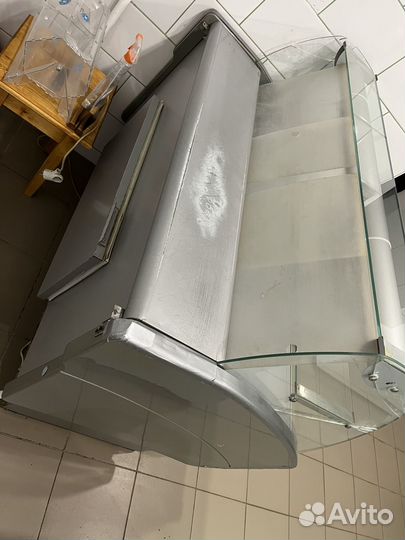 Витринный холодильник