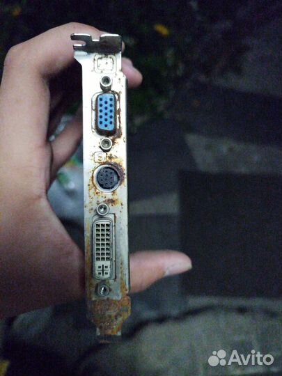 Видеокарта Radeon x600xt 128mb