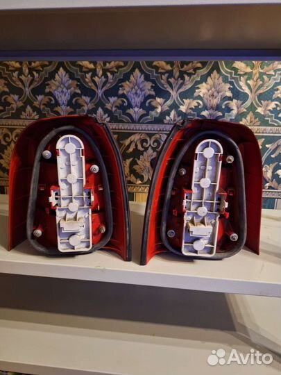 Audi A4 C5 задние фонари 8D9945096C 8D9945095D