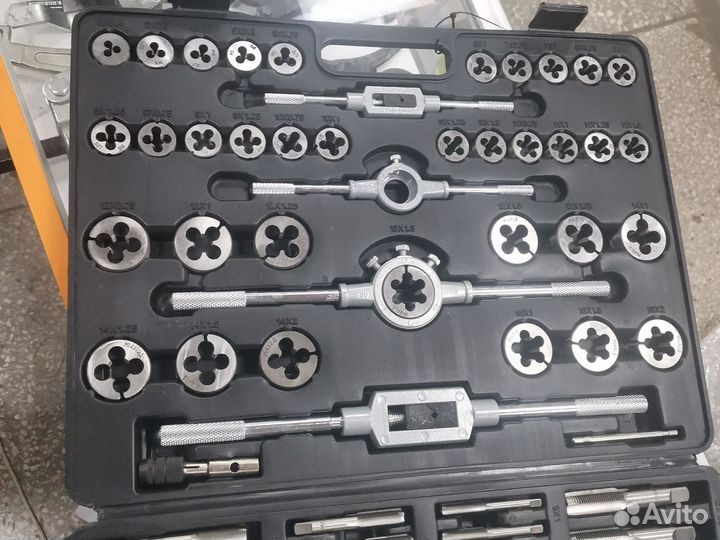 Набор метчиков и плашек 110 пр Forsage