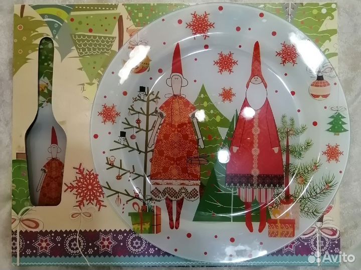 Блюдо с лопаткой