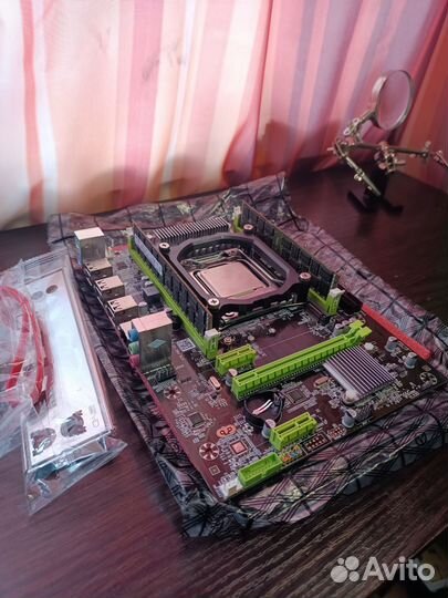 Комплект LGA2011: X79/Xeon/2689/16GB/8/16 ядер
