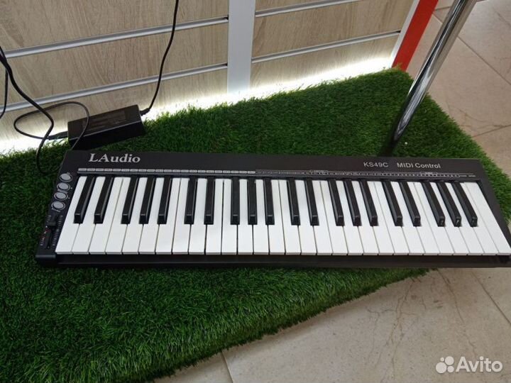 Midi-контроллер LAudio KS49C