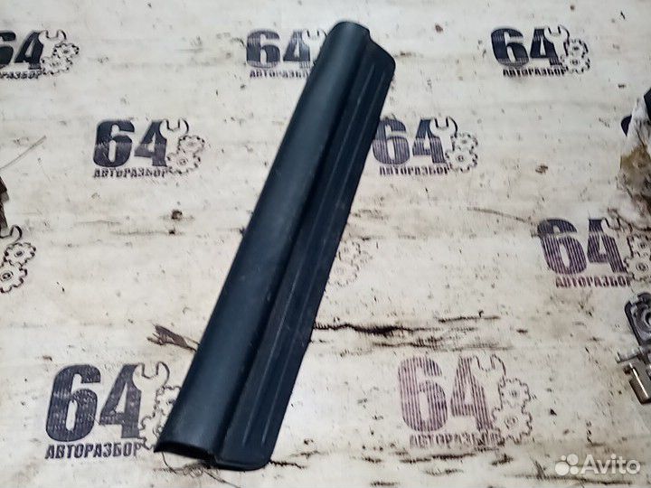 Накладка на порог передняя левая Mitsubishi Lancer