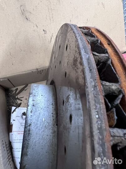 Тормозные диски BMW x5 x6 f16 e70 e53 332x30