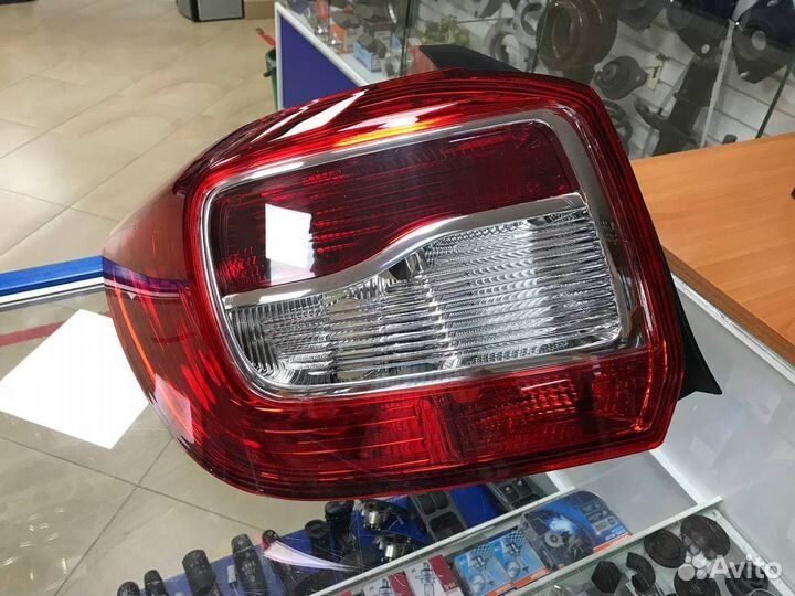 Фонарь задний Renault Logan