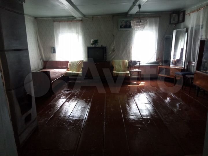 Дом 42 м² на участке 37 сот.