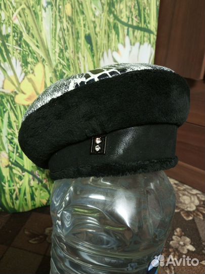 Берет женский