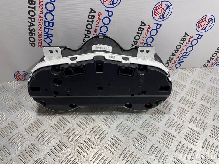 Панель приборов Kia Venga