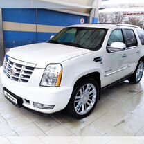 Cadillac Escalade 6.2 AT, 2013, 196 000 км, с пробегом, цена 3 199 999 руб.