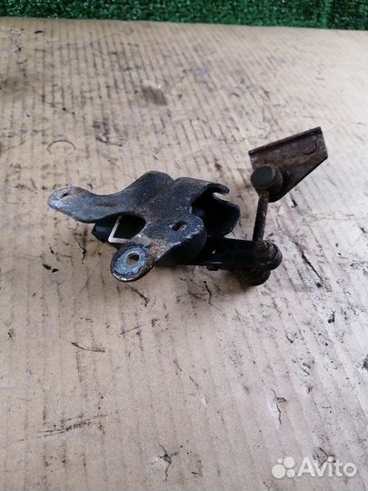 Датчик уровня кузова задний левый Mercedes-Benz