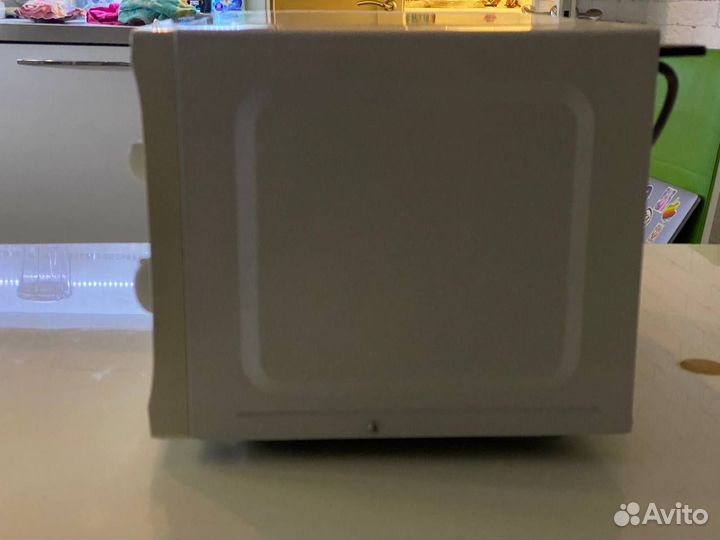 Свч микроволновая печь Midea MM720CPI