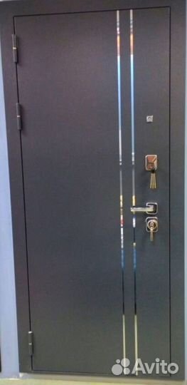 Дверь входная металлическая новая
