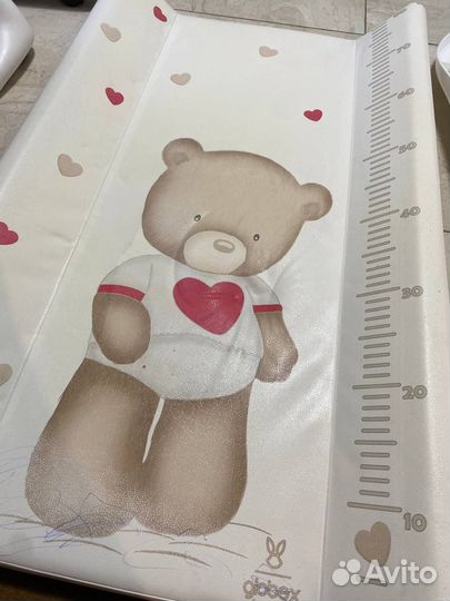 Ванночка для купания и матрас пеленальный