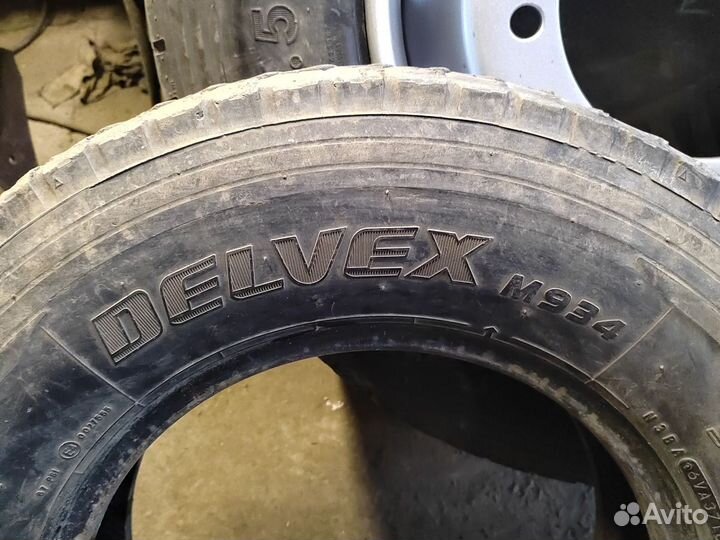 Toyo Delvex 934 215/85 R16C 120L