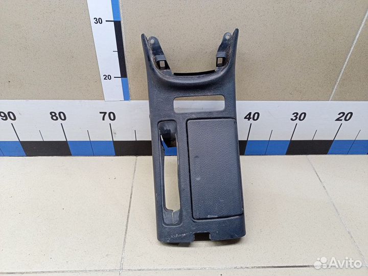 Консоль Avensis II 2003-2008