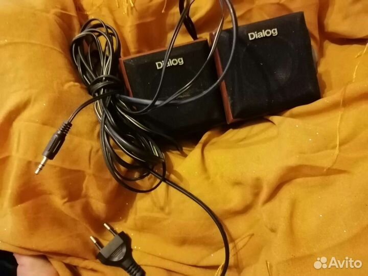 Колонки для компьютера и телефона