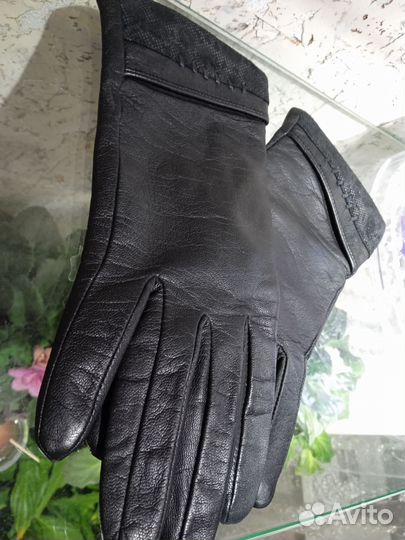 Перчатки женские кожаные новые