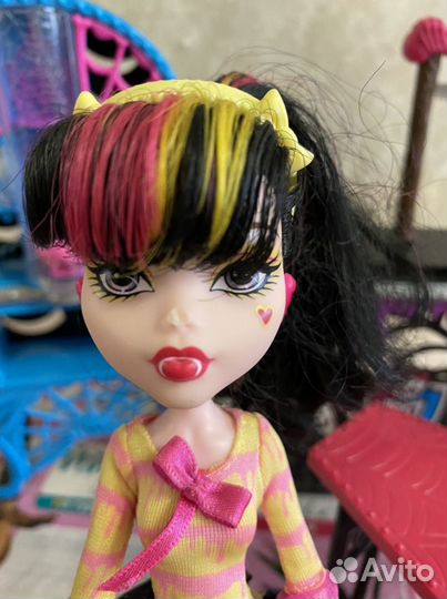 Дракулаура.Монстр хай