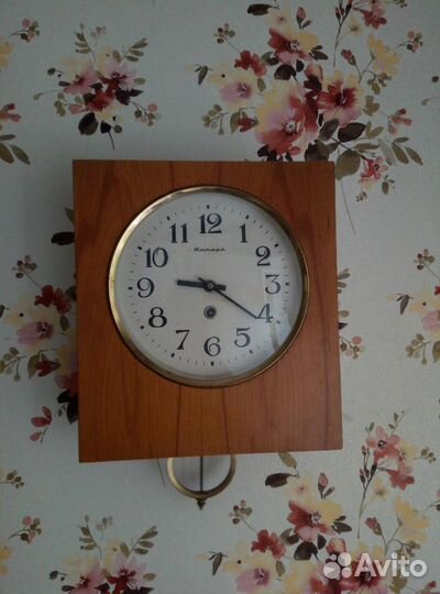 Старинные настенные часы очз 