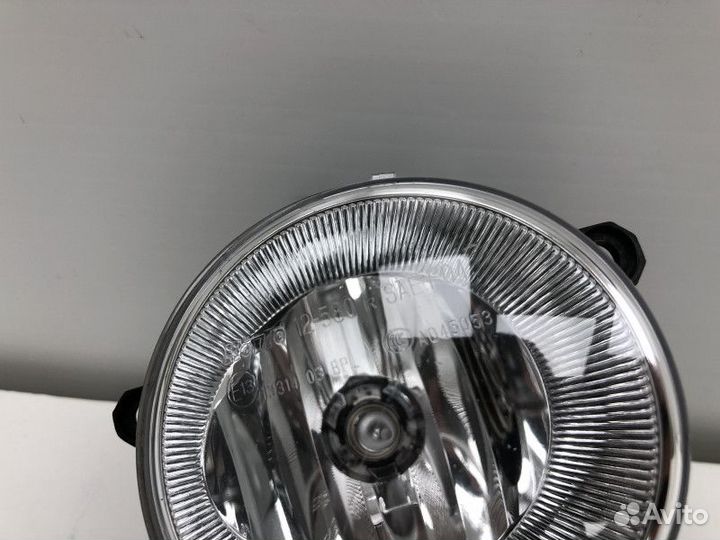 Правая противотуманная фара Toyota RAV 4 4 (CA40)