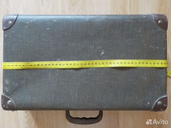 Чемодан СССР 45 см этикетка ф-ка им.Бебеля винтаж