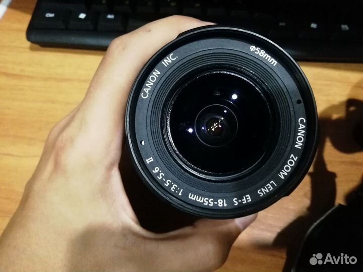 Зеркальный фотоаппарат