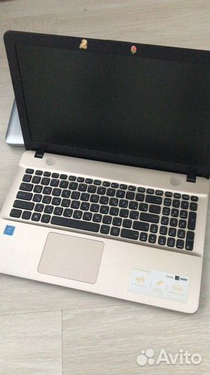 Ноутбук asus
