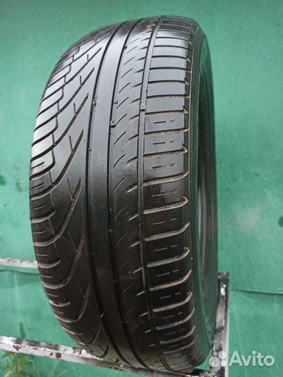 Michelin Pilot Primacy 235/60 R16