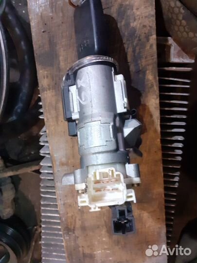 Замок зажигания Geely Emgrand EC7