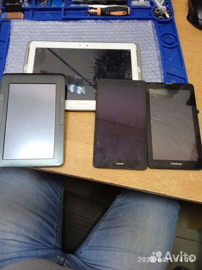 Лот планшетов под восстановление или запчасти