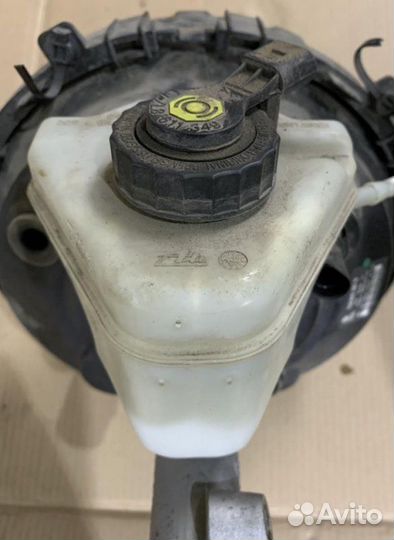 Бачок компенсационный для торм. жидк. Audi Q7 2005