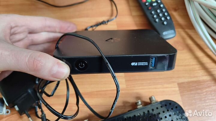 Комплект триколор на 2 тв